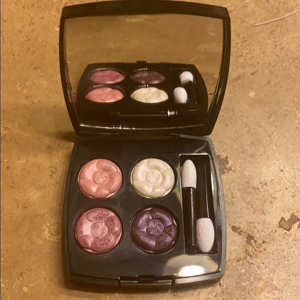 Chanel Fils de Fleurs eyeshadow